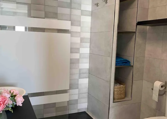 Frontal Primera Linea Фуэнхирола