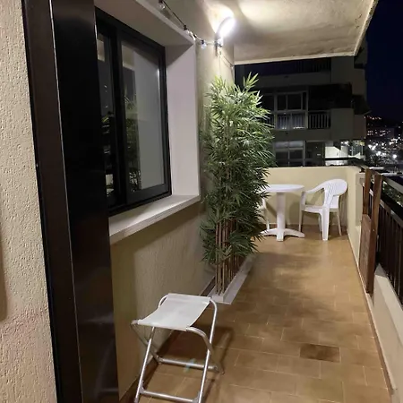 Frontal Primera Linea Appartement