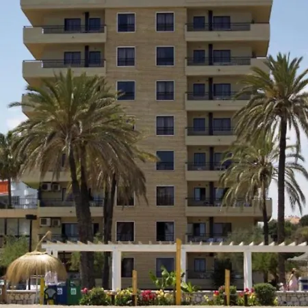 דירה Frontal Primera Linea