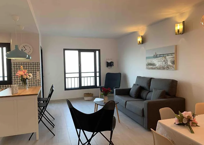 Frontal Primera Linea דירה *