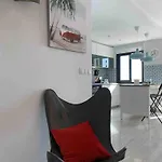 Frontal Primera Linea Apartment