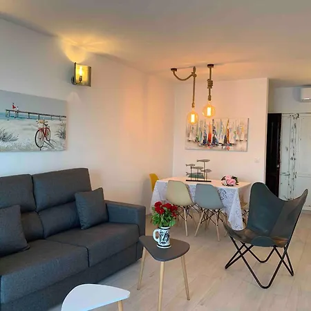 Frontal Primera Linea Apartment *